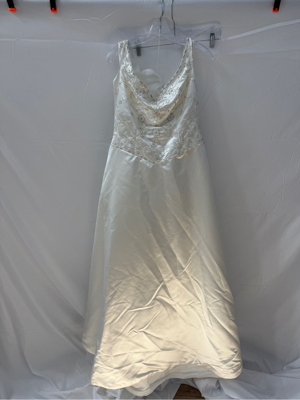 Elegant Ivory Satin Wedding Dress with Embroidered Bodice